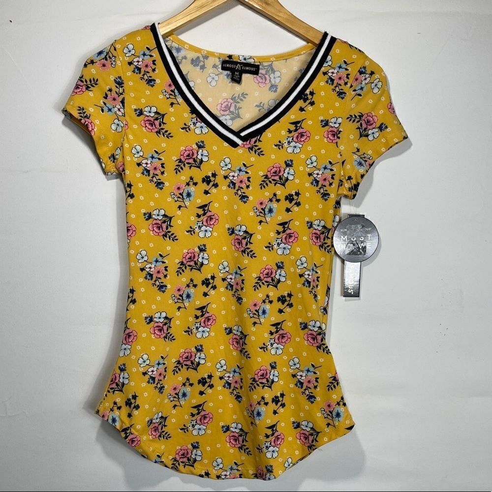 Almost Famous Yellow Floral Top - Picture 2 of 9